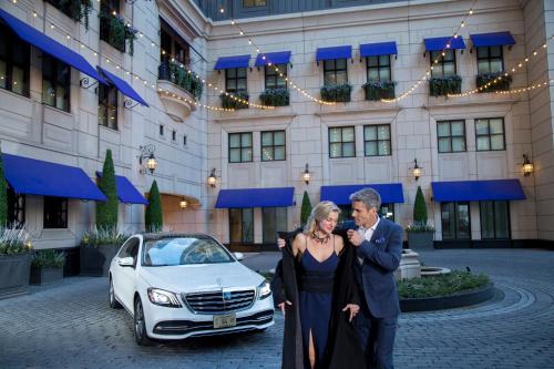 Фотография гостиницы Waldorf Astoria Chicago