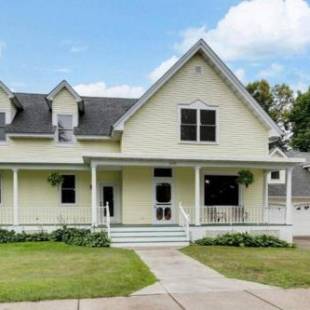 Фотографии гостевого дома 
            Historic 1880s Home