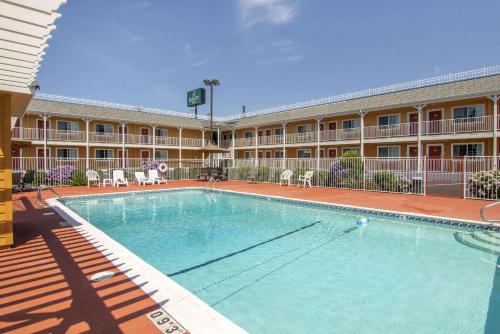 Фотографии гостиницы 
            Quality Inn Central Roseburg