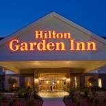 Фотография гостиницы Hilton Garden Inn Milwaukee Northwest Conference Center