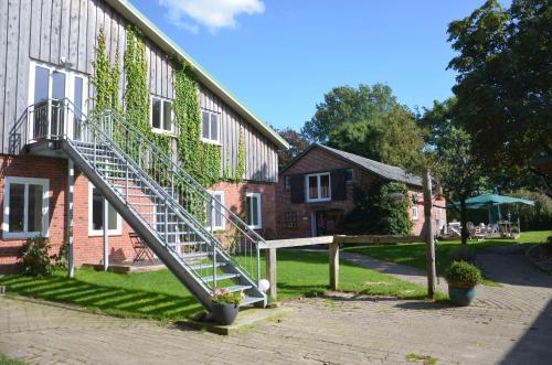 Фотография гостевого дома Landhotel Rehedyk