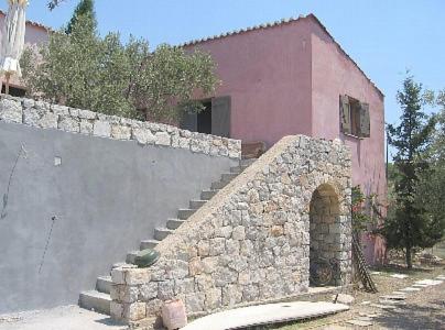 Фотография гостевого дома Roxanne's Olive Grove House