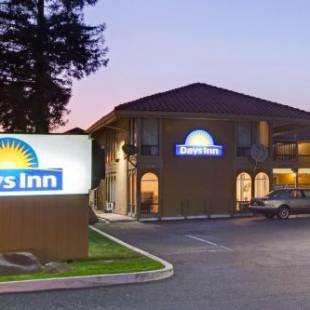 Фотографии гостиницы 
            Days Inn by Wyndham San Jose Convention Center