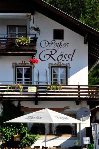 Фотография гостевого дома "0" Sterne Hotel Weisses Rössl in Leutasch/Tirol