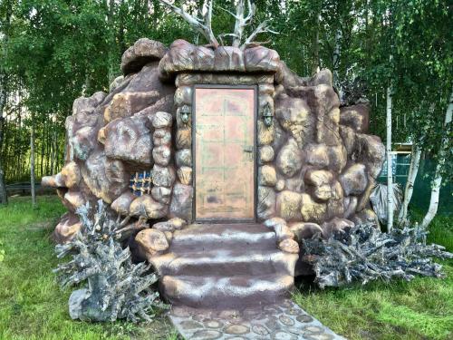 Фотография мини отеля Пещера колдуньи Гингемы