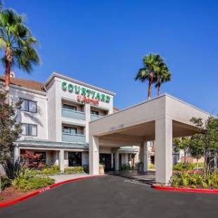 Фотографии гостиницы 
            Courtyard by Marriott Oakland Airport