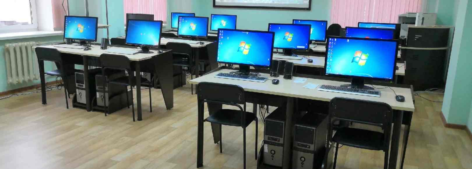 Фотография компьютерного класса Зал 303 к Национальной библиотеки имени А.С. Пушкина