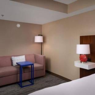 Фотографии гостиницы 
            Hampton Inn Cleveland-Solon