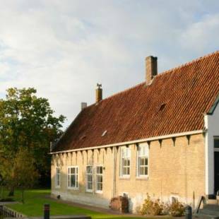 Фотографии гостевого дома 
            Beautiful Home in Sint Maartensbrug near Seabeach