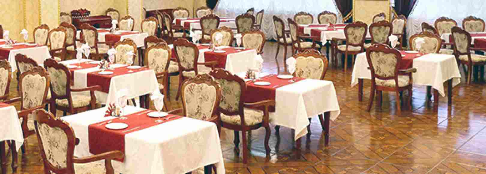 Фотография банкетного зала Основный зал ресторана Надежда
