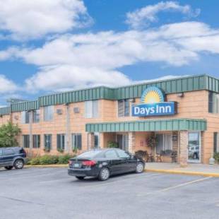 Фотографии гостиницы 
            Days Inn & Suites by Wyndham Duluth by the Mall