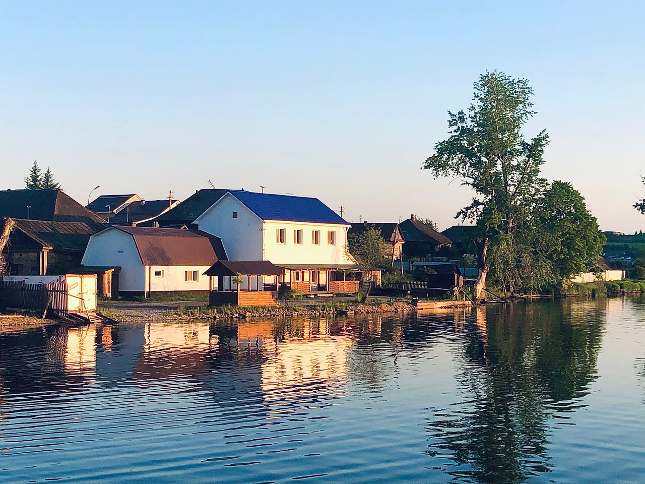 Фотография мини отеля Домик у пруда