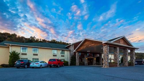 Фотография гостиницы SureStay Plus Hotel by Best Western Berkeley Springs