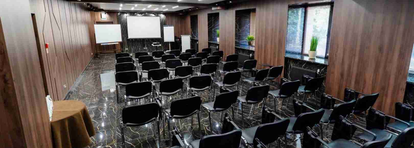 Фотография конференц-зала Банкетный многоуровневый зал