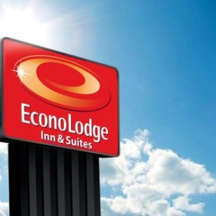 Фотография гостиницы Econo Lodge Inn & Suites