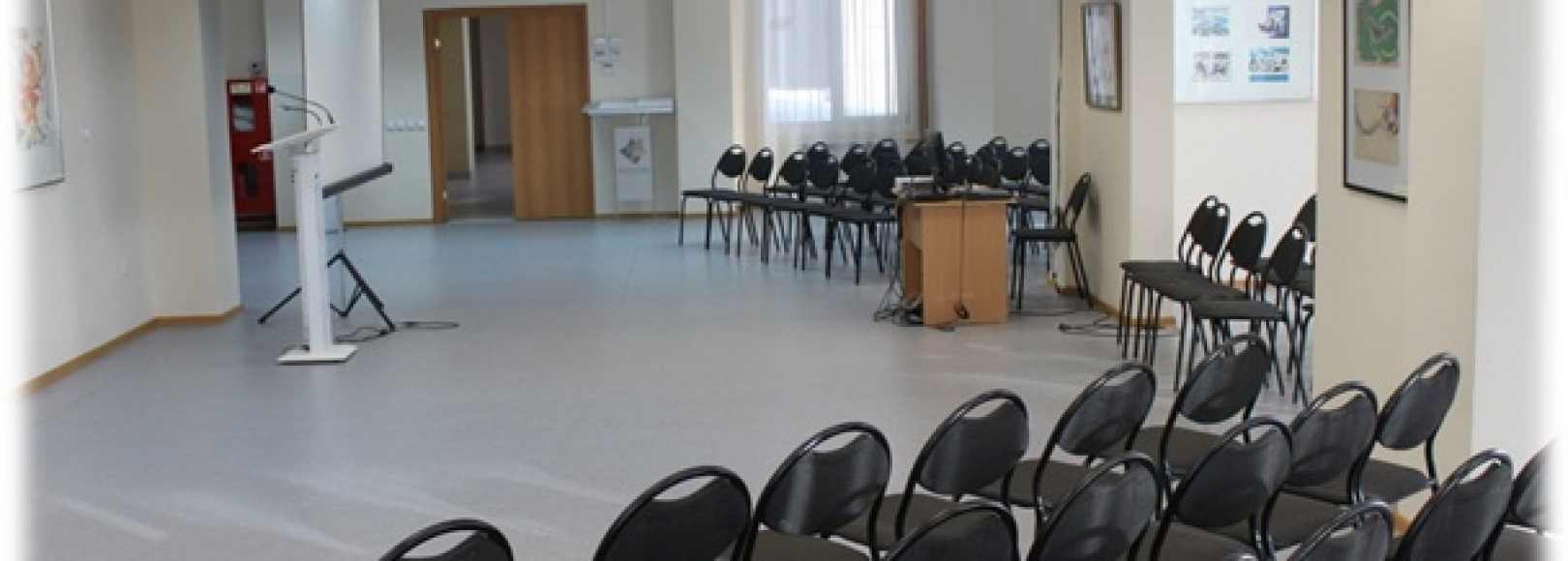 Фотография конференц-зала ГБУК ИОГУНБ Кабинет 204 – Лекционный зал