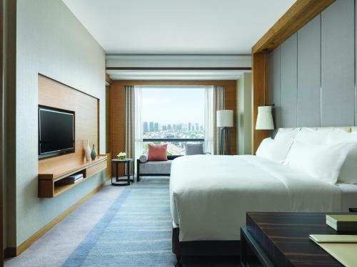 Фотография гостиницы Langham Place Haining