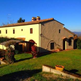 Фотографии гостевого дома 
            Cozy apartment in a farmhouse with swimming pool, in the Chianti region