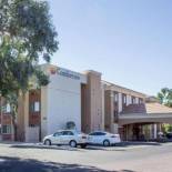 Фотография гостиницы Comfort Inn & Suites North Glendale - Bell Road