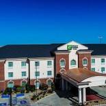 Фотография гостиницы Holiday Inn Express Hotel & Suites Pampa, an IHG Hotel