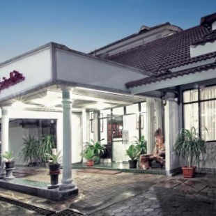 Фотография гостиницы Hotel Galuh Anindita