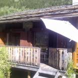 Фотография гостевого дома Chalet de 3 chambres avec jardin amenage et wifi a Champagny en Vanoise a 1 km des pistes