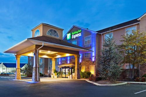 Фотография гостиницы Holiday Inn Express Hotel & Suites Alcoa Knoxville Airport, an IHG Hotel