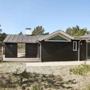 Фотографии гостевого дома 
            Four-Bedroom Holiday home in Ålbæk 14