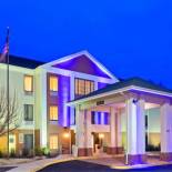 Фотография гостиницы Holiday Inn Express Carneys Point New Jersey Turnpike Exit 1, an IHG Hotel