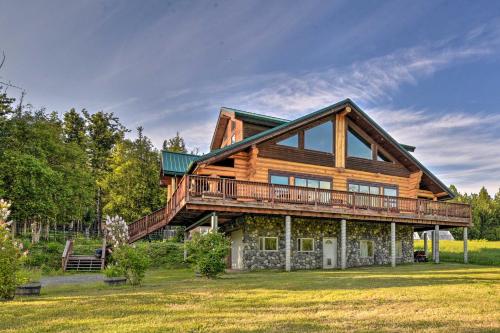 Фотографии гостевого дома 
            Legacy Mountain Lodge on 40-Acre Ranch with Views!