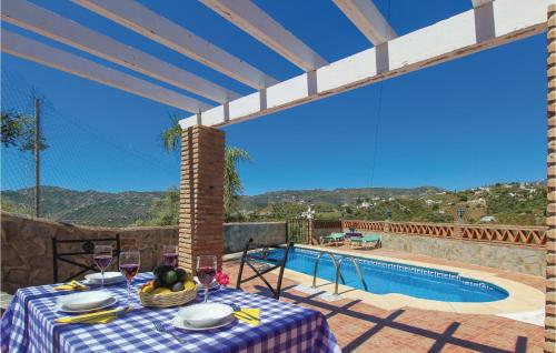 Фотографии гостевого дома 
            Three-Bedroom Holiday Home in Frigiliana