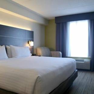 Фотографии гостиницы 
            Holiday Inn Express Brampton, an IHG Hotel