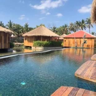 Фотографии гостиницы 
            Floating Khmer Village Resort