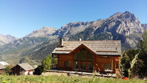 Фотография гостевого дома Maison Puy Saint Vincent