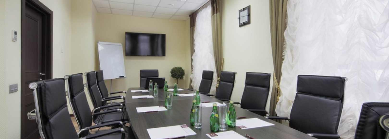 Фотография комнаты для переговоров Пале Рояль на 20 мест