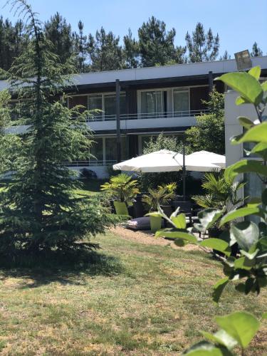 Фотография гостиницы Hôtel Restaurant Les Sittelles