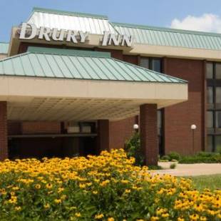 Фотографии гостиницы 
            Drury Inn & Suites St. Louis Fenton