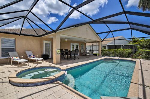 Фотографии гостевого дома 
            Bradenton Home with Lanai and Saltwater Pool and Spa!