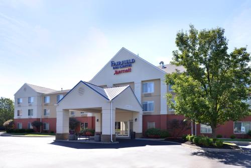 Фотографии гостиницы 
            Fairfield Inn & Suites Louisville North