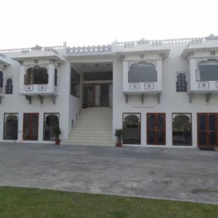 Фотография гостиницы Devendragarh Palace - Luxury Paying Guest House