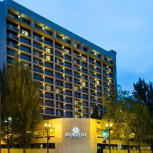 Фотографии гостиницы 
            DoubleTree by Hilton Portland