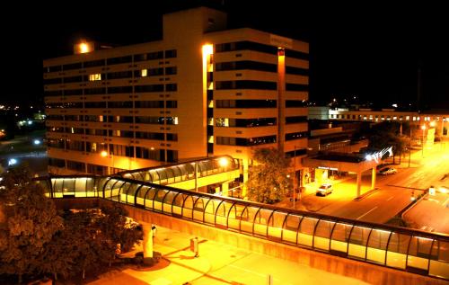 Фотография гостиницы DoubleTree by Hilton Canton Downtown