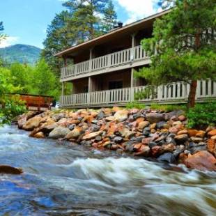 Фотографии мини отеля 
            The Inn on Fall River & Fall River Cabins