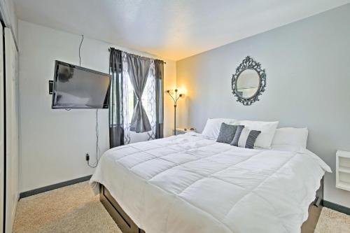 Фотография гостевого дома Grand Lake Townhome - 5 Mins to Highland Marina!