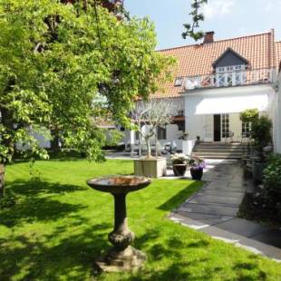 Фотографии мини отеля 
            B&B The Old Chestnut Tree Silkeborg