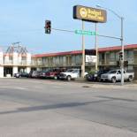 Фотография гостиницы OYO Hotel Hutchinson KS West 4th Ave