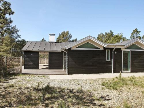 Фотография гостевого дома Four-Bedroom Holiday home in Ålbæk 14