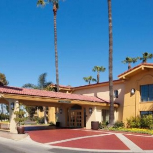 Фотография гостиницы La Quinta Inn by Wyndham Costa Mesa Orange County