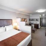 Фотография гостиницы Acclaim Hotel Calgary Airport