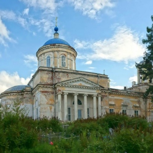 Фотография храма Спасо-Георгиевский храм во Млёво